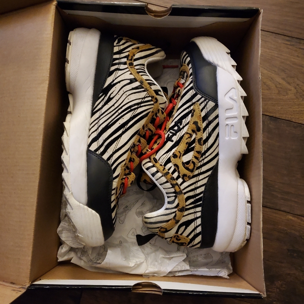 Womens Fila Sneaker